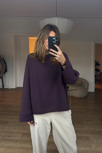 Abby Raglan sweat, Plum perfect